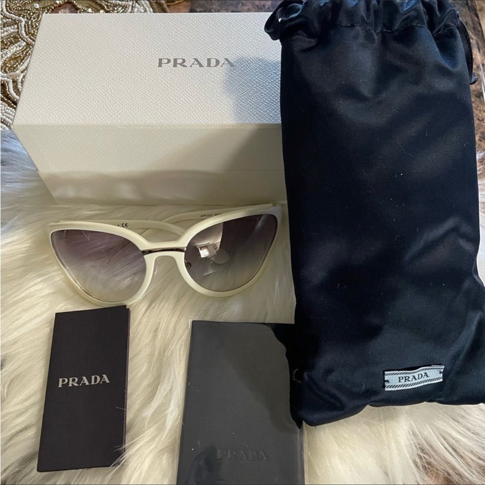 Prada Catwalk Sunglasses, New - Picture 4 of 12